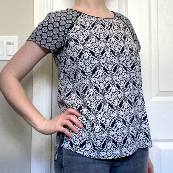 Loft navy white short sleeve blouse - Picture 6 of 6